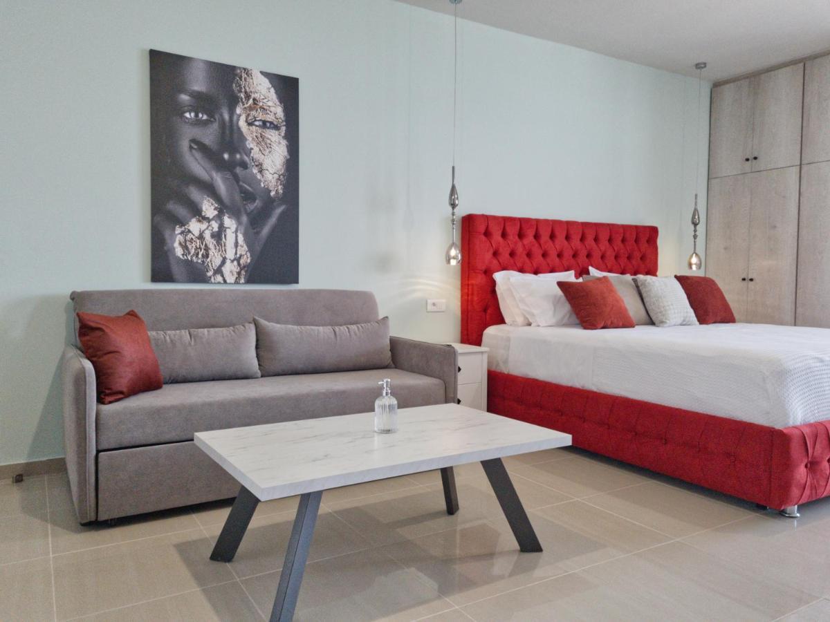 Epipleon Luxury Suites -102- Δωμάτιο 45Τμ Με Βεράντα 35Τμ Μπροστά Στη Θάλασσα Návpaktos Eksteriør bilde