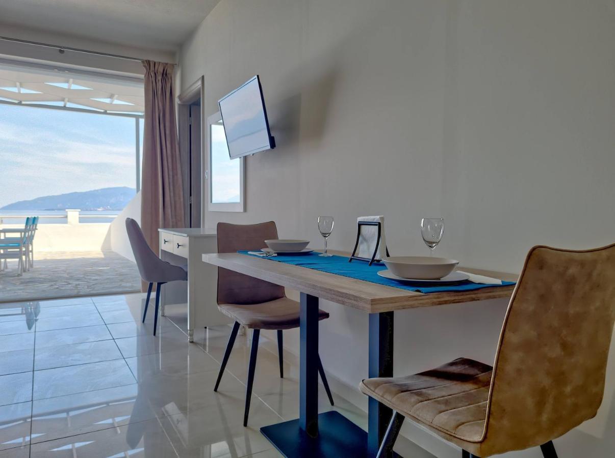 Epipleon Luxury Suites -102- Δωμάτιο 45Τμ Με Βεράντα 35Τμ Μπροστά Στη Θάλασσα Návpaktos Eksteriør bilde