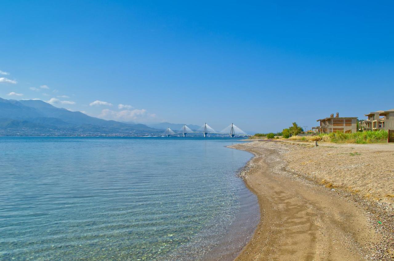 Epipleon Luxury Suites -102- Δωμάτιο 45Τμ Με Βεράντα 35Τμ Μπροστά Στη Θάλασσα Návpaktos Eksteriør bilde